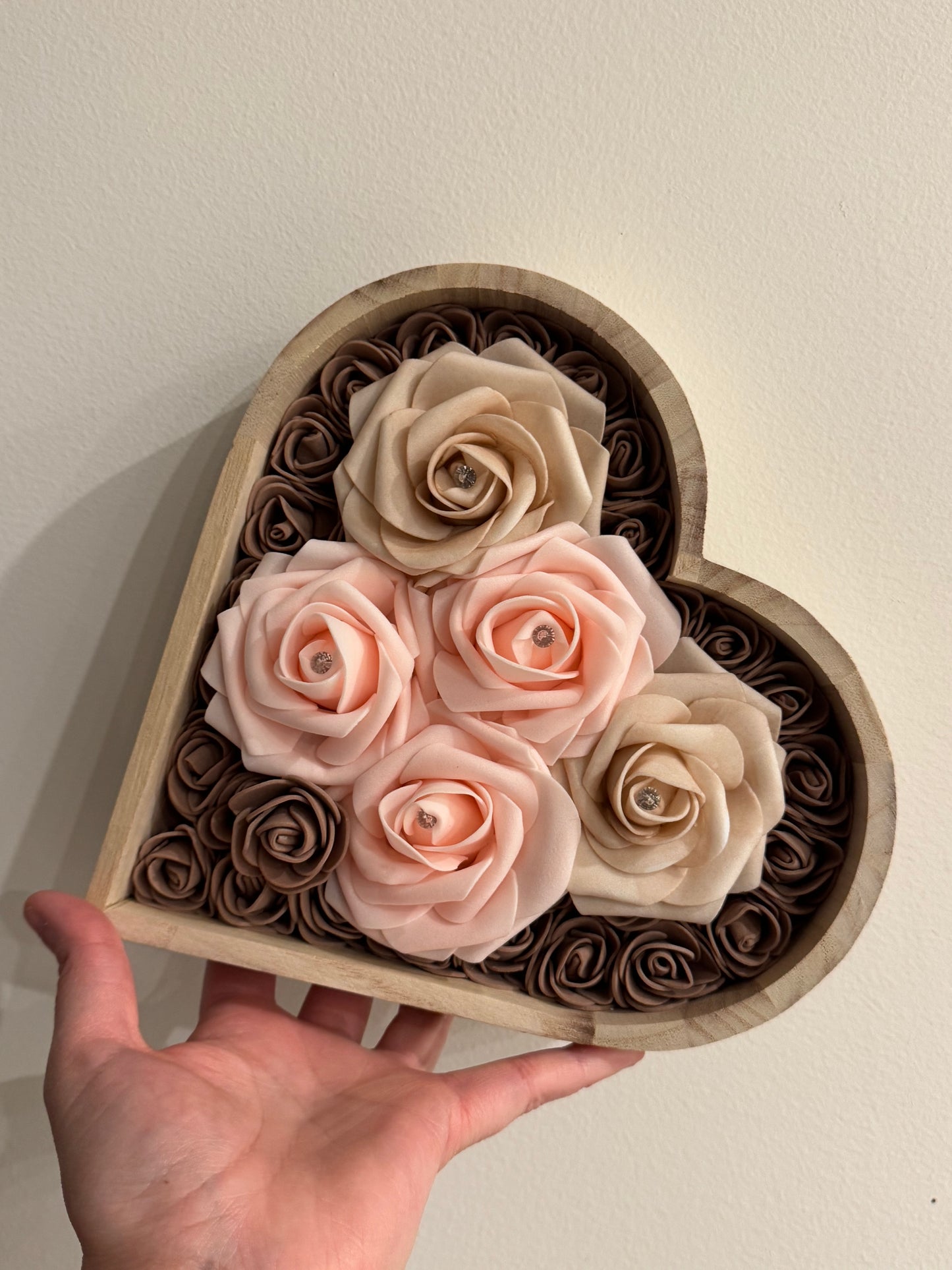 Cœur floral en bois