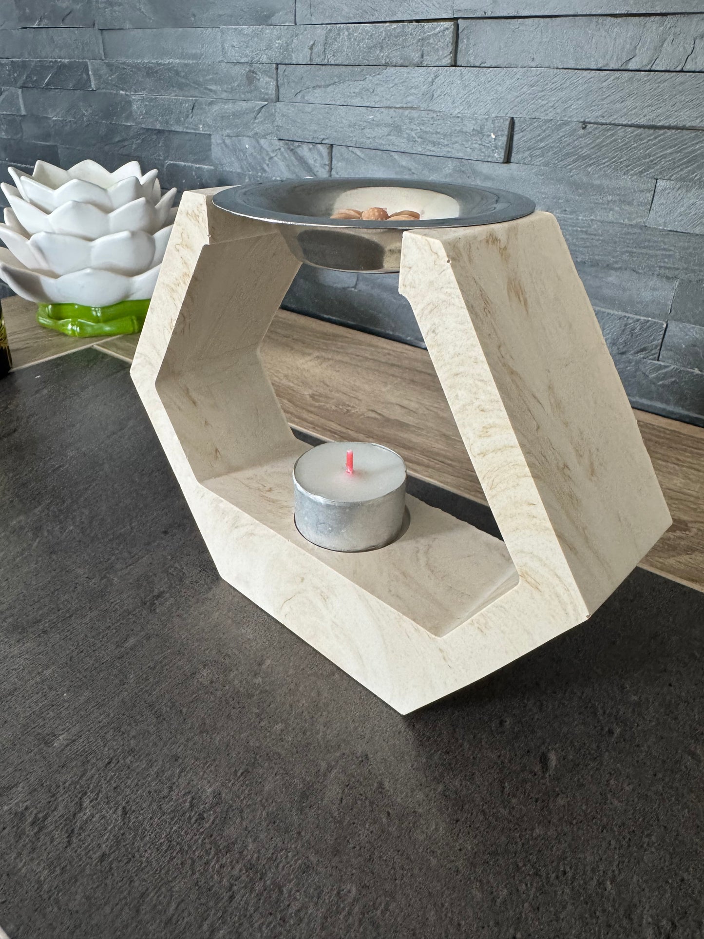 🌸 Brûleur en jesmonite – Élégance naturelle et apaisante