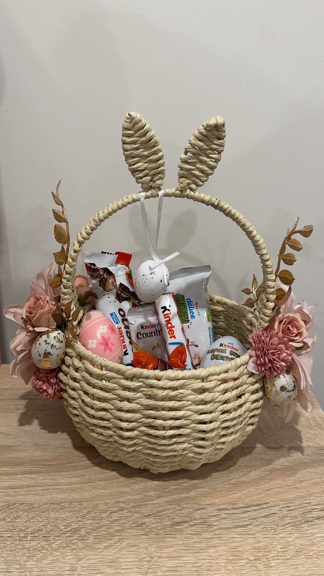 Panier de Pâques fleuri – Décoration artisanale